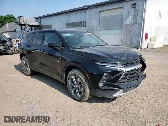 2023 Chevrolet Blazer LT z VIN 3GNKBHR45PS167407, wystawiony jako Copart lot #58951675 z przebiegiem 10 547 mil mil oraz Szkoda całkowita • Salvage title. Historia ofert i sprzedaży dostępna na DreamBid. Obrazek 14.