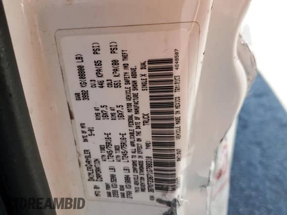 2001 Dodge 2500 z VIN 3B7KF23671G788310, wystawiony jako Copart lot #69878015 z przebiegiem 536 057 mil mil oraz Szkoda całkowita • Salvage title. Historia ofert i sprzedaży dostępna na DreamBid. Obrazek 12.