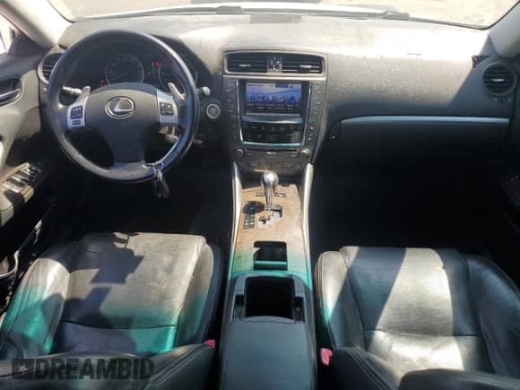 2012 Lexus IS 250 z VIN JTHCF5C29C5060645, wystawiony jako Copart lot #68281465 z przebiegiem 223 065 mil mil oraz Szkoda całkowita • Salvage title. Historia ofert i sprzedaży dostępna na DreamBid. Obrazek 8.