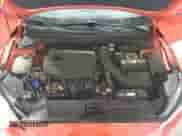 2019 Hyundai Veloster Turbo R-Spec z VIN KMHTH6AB9KU011952, wystawiony jako Copart lot #55130955 z przebiegiem 98 028 mil mil oraz Szkoda całkowita • Salvage title. Historia ofert i sprzedaży dostępna na DreamBid. Obrazek 11.