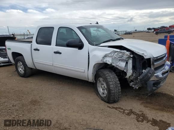 2011 Chevrolet Silverado 1500 LT z VIN 3GCPKSE3XBG408222, wystawiony jako Copart lot #81427505 z przebiegiem 171 280 mil mil oraz Szkoda całkowita • Salvage title. Historia ofert i sprzedaży dostępna na DreamBid. Obrazek 4.