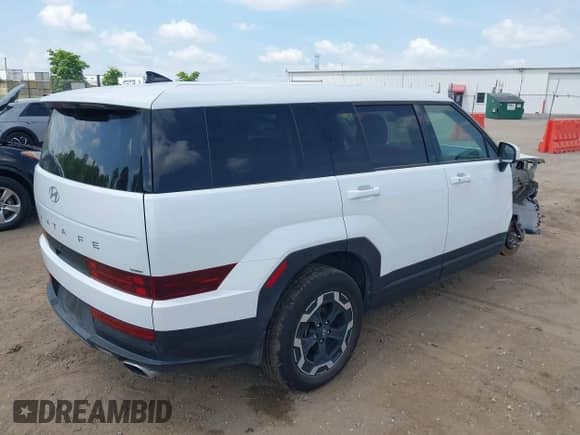 2024 Hyundai Santa Fe SE with VIN 5NMP1DGL7RH051155, listed as a IAAI auction lot 42531068 with 11,983 mi miles and . Bid and sale history available at DreamBid. Image 4.