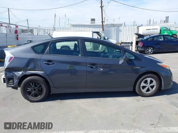 2013 Toyota Prius One with VIN JTDKN3DUXD5555717, listed as a IAAI auction lot 43028925 with 132,858 mi miles and . Bid and sale history available at DreamBid. Image 14.