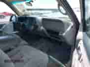 1998 GMC Sierra 1500 с VIN 1GTEC19R6WR516887, выставлен на аукционе IAAI как лот 42527520 с пробегом 180 174 миль миль и . История ставок и продаж доступна на DreamBid. Изображение 5.