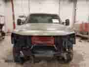 2007 Chevrolet Silverado 2500HD LT3 z VIN 1GCHK23U47F156184, wystawiony jako IAAI lot #41434700 z przebiegiem 284 091 mil mil oraz . Historia ofert i sprzedaży dostępna na DreamBid. Obrazek 12.