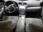 2011 Toyota Camry LE z VIN 4T4BF3EK3BR188612, wystawiony jako Copart lot #81207445 z przebiegiem 139 031 mil mil oraz Czysty tytuł • Clean title. Historia ofert i sprzedaży dostępna na DreamBid. Obrazek 8.