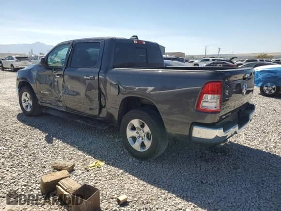 2020 Ram 1500 Lone Star z VIN 1C6RREFT2LN372496, wystawiony jako Copart lot #66883505 z przebiegiem 46 043 mil mil oraz Szkoda całkowita • Salvage title. Historia ofert i sprzedaży dostępna na DreamBid. Obrazek 2.