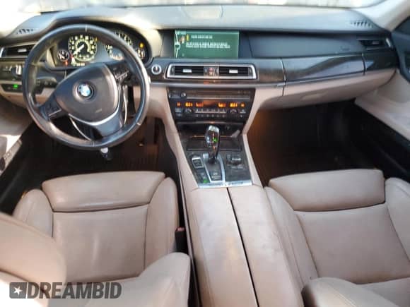 2012 BMW 7 Series 750Li с VIN WBAKB8C58CC963284, выставлен на аукционе Copart как лот 89708225 с пробегом 108 079 миль миль и Чистый • Clean title. История ставок и продаж доступна на DreamBid. Изображение 8.