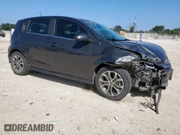 2017 Chevrolet Sonic LT z VIN 1G1JD6SHXH4129066, wystawiony jako Copart lot #66943415 z przebiegiem 74 889 mil mil oraz Szkoda całkowita • Salvage title. Historia ofert i sprzedaży dostępna na DreamBid. Obrazek 4.