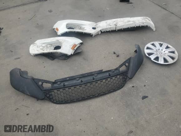 2013 Volkswagen Tiguan S с VIN WVGCV7AX0DW513556, выставлен на аукционе Copart как лот 66829465 с пробегом 164 597 миль миль и Списание • Salvage title. История ставок и продаж доступна на DreamBid. Изображение 13.