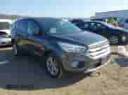 2017 Ford Escape SE с VIN 1FMCU9G98HUD41673, выставлен на аукционе IAAI как лот 43263353 с пробегом 123 449 миль миль и . История ставок и продаж доступна на DreamBid. Изображение 1.