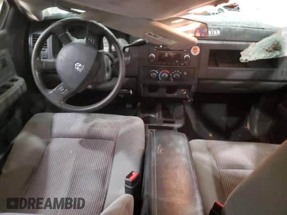 2011 Dodge Dakota с VIN 1D7RE3GP1BS636145, выставлен на аукционе Copart как лот 42037155 с пробегом 161 031 миль миль и Списание • Salvage title. История ставок и продаж доступна на DreamBid. Изображение 8.