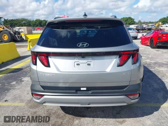 2025 Hyundai Tucson SEL с VIN 5NMJBCDE9SH496702, выставлен на аукционе IAAI как лот 43483616 с пробегом 22 721 миль миль и . История ставок и продаж доступна на DreamBid. Изображение 17.