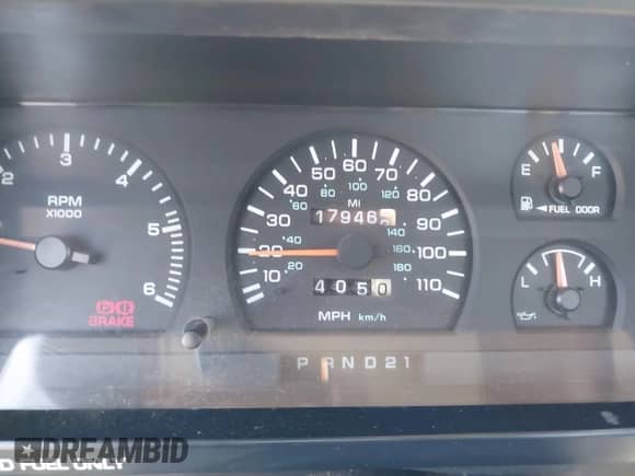 1996 Dodge Dakota SLT z VIN 1B7FL26X0TW703441, wystawiony jako IAAI lot #42859049 z przebiegiem 179 462 mil mil oraz . Historia ofert i sprzedaży dostępna na DreamBid. Obrazek 7.