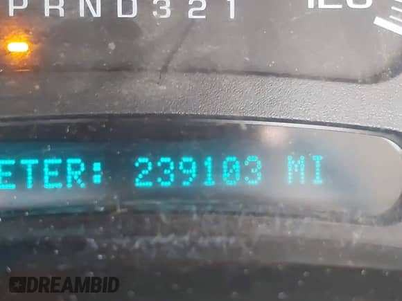 2006 GMC Sierra 1500 SL z VIN 2GTEC13V961297714, wystawiony jako IAAI lot #42718174 z przebiegiem 239 103 mil mil oraz . Historia ofert i sprzedaży dostępna na DreamBid. Obrazek 7.