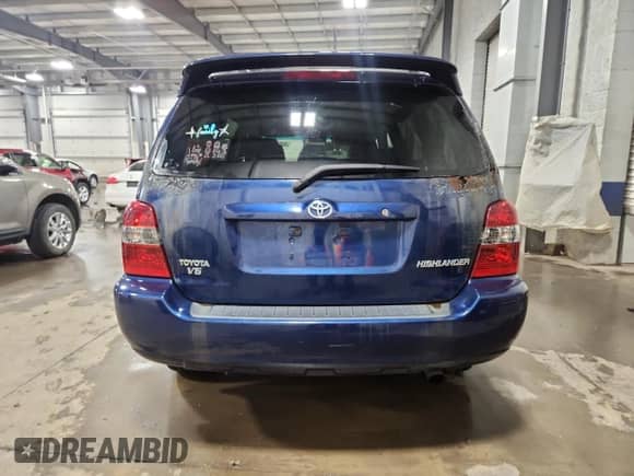 2004 Toyota Highlander with VIN JTEGP21A340020936, listed as a Copart auction lot 68527525 with 255,917 mi miles and Salvage title. Bid and sale history available at DreamBid. Image 6.