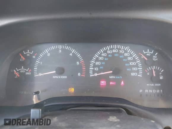 2001 Dodge 2500 z VIN 3B7KC26Z21M558979, wystawiony jako IAAI lot #43294936 z przebiegiem 191 626 mil mil oraz . Historia ofert i sprzedaży dostępna na DreamBid. Obrazek 7.