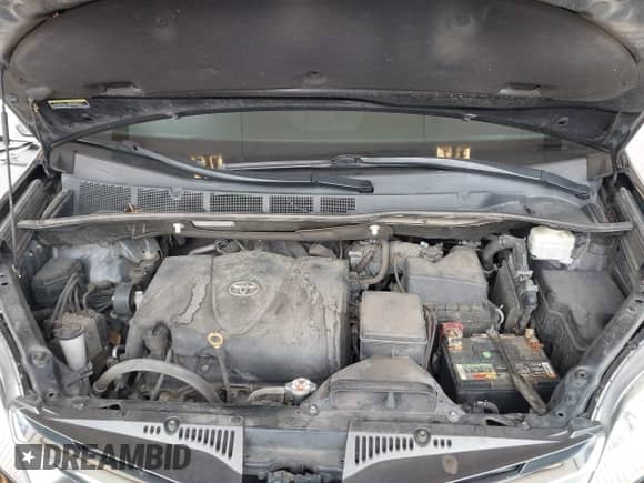 2018 Toyota Sienna XLE Auto Access Seat with VIN 5TDYZ3DC8JS937210, listed as a IAAI auction lot 43143992 with 131,423 mi miles and . Bid and sale history available at DreamBid. Image 10.