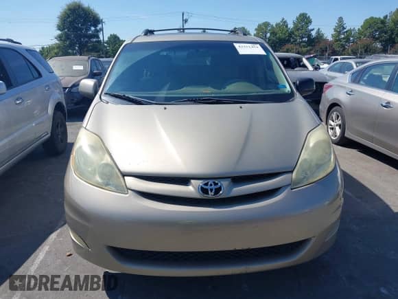 2006 Toyota Sienna XLE z VIN 5TDBA22C26S071263, wystawiony jako IAAI lot #43251454 z przebiegiem 211 032 mil mil oraz . Historia ofert i sprzedaży dostępna na DreamBid. Obrazek 6.