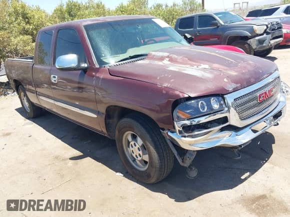 2003 GMC Sierra 1500 SLE with VIN 2GTEC19T931252810, listed as a IAAI auction lot 42504320 with 181,494 mi miles and . Bid and sale history available at DreamBid. Image 1.