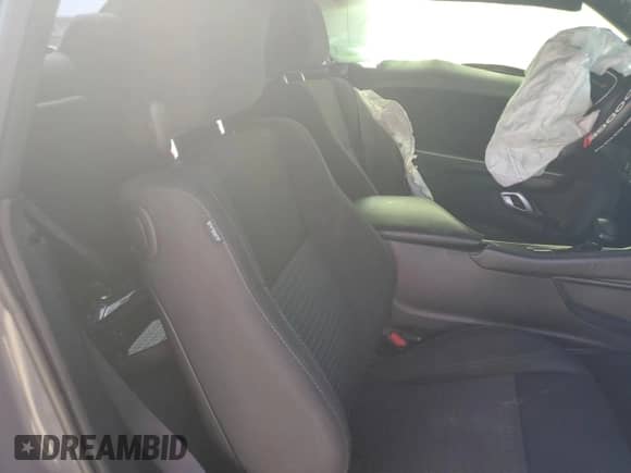 2019 Dodge Challenger SXT z VIN 2C3CDZAG3KH666581, wystawiony jako Copart lot #60089065 z przebiegiem Nie podano mil oraz Szkoda całkowita • Salvage title. Historia ofert i sprzedaży dostępna na DreamBid. Obrazek 10.