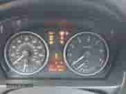 2007 BMW 3 Series 328i z VIN WBAVA33537PG51524, wystawiony jako IAAI lot #43568164 z przebiegiem 97 952 mil mil oraz . Historia ofert i sprzedaży dostępna na DreamBid. Obrazek 7.