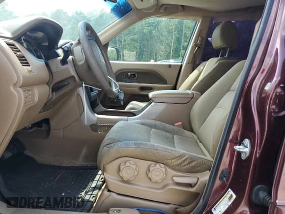 2007 Honda Pilot LX with VIN 5FNYF28127B019705, listed as a Copart auction lot 65333045 with 181,503 mi miles and Salvage title. Bid and sale history available at DreamBid. Image 7.