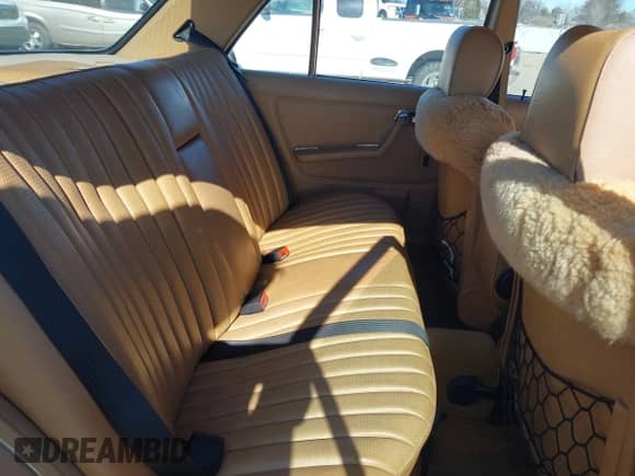 1985 Mercedes-Benz 300 с VIN WDBAB33C5FA218782, выставлен на аукционе IAAI как лот 41698746 с пробегом 285 352 миль миль и . История ставок и продаж доступна на DreamBid. Изображение 8.