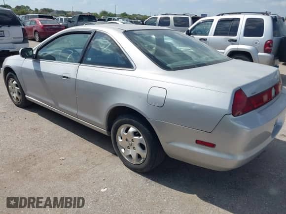 2000 Honda Accord EX with VIN 1HGCG3256YA022417, listed as a IAAI auction lot 43101531 with Not provided miles and . Bid and sale history available at DreamBid. Image 3.