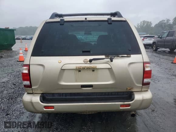 2002 Nissan Pathfinder SE with VIN JN8DR09Y72W704622, listed as a Copart auction lot 67056785 with 162,122 mi miles and Salvage title. Bid and sale history available at DreamBid. Image 6.