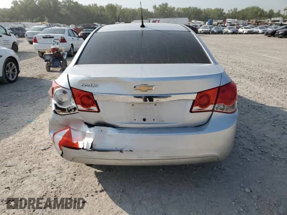 2012 Chevrolet Cruze LS с VIN 1G1PC5SH9C7402268, выставлен на аукционе Copart как лот 71008674 с пробегом 161 711 миль миль и Списание • Salvage title. История ставок и продаж доступна на DreamBid. Изображение 6.