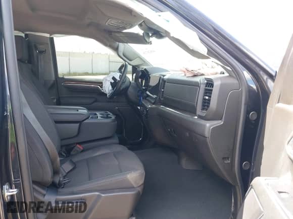 2024 Chevrolet Silverado 1500 LT with VIN 1GCUDDED4RZ259382, listed as a IAAI auction lot 41820720 with 13,202 mi miles and . Bid and sale history available at DreamBid. Image 5.