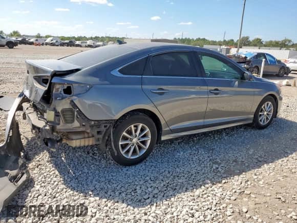 2018 Hyundai Sonata SE with VIN 5NPE24AF5JH682064, listed as a Copart auction lot 85357345 with 109,588 mi miles and Salvage title. Bid and sale history available at DreamBid. Image 3.