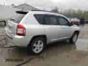 2010 Jeep Compass Latitude с VIN 1J4NF1FB1AD646011, выставлен на аукционе Copart как лот 79056184 с пробегом 178 737 миль миль и На запчасти • Non repairable. История ставок и продаж доступна на DreamBid. Изображение 3.