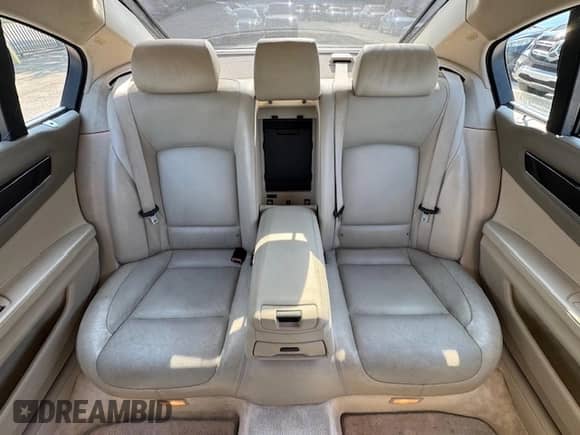 2009 BMW 7 Series 750Li с VIN WBAKB83589CY61637, выставлен на аукционе Copart как лот 70282265 с пробегом 120 594 миль миль и Чистый • Clean title. История ставок и продаж доступна на DreamBid. Изображение 10.