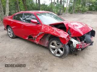 2013 Dodge Charger SXT z VIN 2C3CDXHG1DH526039, wystawiony jako IAAI lot #42975786 z przebiegiem 215 577 mil mil oraz . Historia ofert i sprzedaży dostępna na DreamBid. Obrazek 1.