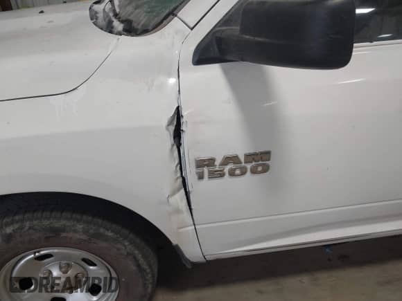 2017 Ram 1500 Tradesman с VIN 1C6RR6FG4HS639056, выставлен на аукционе IAAI как лот 41561826 с пробегом 49 291 миль миль и . История ставок и продаж доступна на DreamBid. Изображение 6.