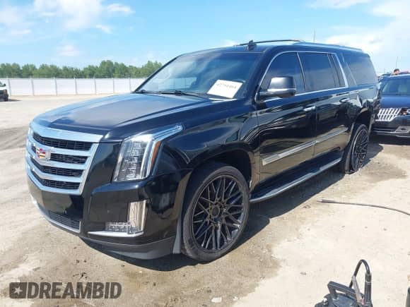 2020 Cadillac Escalade ESV с VIN 1GYS4GKJ2LR105967, выставлен на аукционе IAAI как лот 42751464 с пробегом 216 205 миль миль и . История ставок и продаж доступна на DreamBid. Изображение 2.