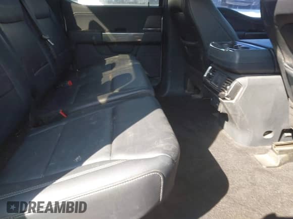 2022 Ford F-150 XL с VIN 1FTFW1E84NFB16397, выставлен на аукционе IAAI как лот 43122375 с пробегом 109 542 миль миль и . История ставок и продаж доступна на DreamBid. Изображение 8.