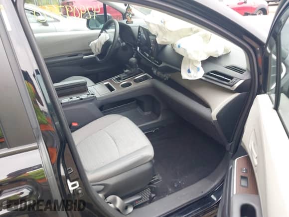 2023 Toyota Sienna LE z VIN 5TDKRKEC0PS150498, wystawiony jako IAAI lot #42909770 z przebiegiem 41 818 mil mil oraz . Historia ofert i sprzedaży dostępna na DreamBid. Obrazek 5.