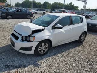 2012 Chevrolet Sonic LS с VIN 1G1JA6SH6C4140308, выставлен на аукционе Copart как лот 65700965 с пробегом 186 465 миль миль и Списание • Salvage title. История ставок и продаж доступна на DreamBid. Изображение 1.