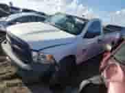 2022 Ram 1500 Tradesman z VIN 3C6JR6DG8NG256711, wystawiony jako Copart lot #71198605 z przebiegiem 30 964 mil mil oraz Szkoda całkowita • Salvage title. Historia ofert i sprzedaży dostępna na DreamBid. Obrazek 1.