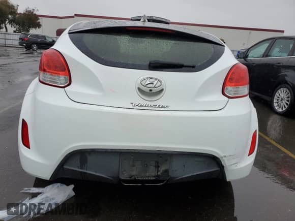 2016 Hyundai Veloster z VIN KMHTC6AD4GU260702, wystawiony jako Copart lot #85373764 z przebiegiem 159 822 mil mil oraz Czysty tytuł • Clean title. Historia ofert i sprzedaży dostępna na DreamBid. Obrazek 6.
