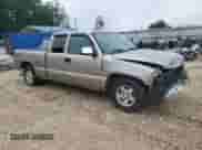 1999 Chevrolet Silverado 1500 LS z VIN 2GCEC19T0X1213660, wystawiony jako Copart lot #65204135 z przebiegiem 219 753 mil mil oraz Szkoda całkowita • Salvage title. Historia ofert i sprzedaży dostępna na DreamBid. Obrazek 4.