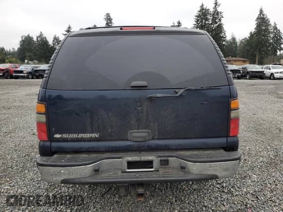 2006 Chevrolet Suburban LS z VIN 3GNGK26U36G231663, wystawiony jako Copart lot #86627644 z przebiegiem 211 264 mil mil oraz Szkoda całkowita • Salvage title. Historia ofert i sprzedaży dostępna na DreamBid. Obrazek 6.