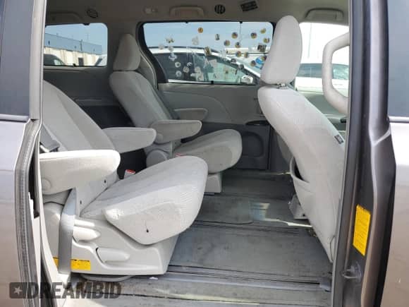 2014 Toyota Sienna LE with VIN 5TDJK3DC1ES090493, listed as a Copart auction lot 68778275 with 227,227 mi miles and Clean title. Bid and sale history available at DreamBid. Image 11.
