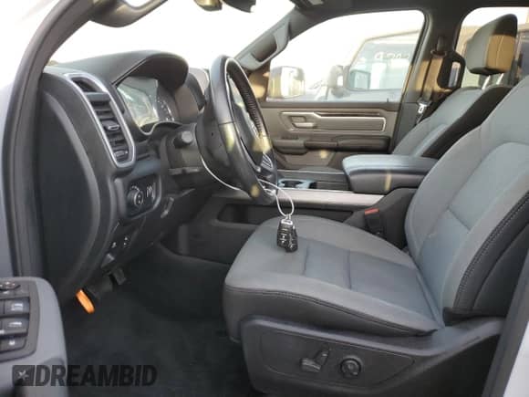 2021 Ram 1500 Big Horn with VIN 1C6RREFG5MN814952, listed as a Copart auction lot 74951324 with 32,970 mi miles and Non repairable. Bid and sale history available at DreamBid. Image 7.