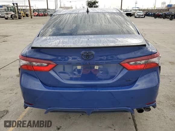 2023 Toyota Camry SE z VIN 4T1T11AK6PU158700, wystawiony jako Copart lot #89710275 z przebiegiem 49 320 mil mil oraz Szkoda całkowita • Salvage title. Historia ofert i sprzedaży dostępna na DreamBid. Obrazek 6.