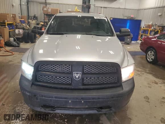 2012 Ram 1500 Tradesman z VIN 1C6RD7KP4CS275918, wystawiony jako Copart lot #85907655 z przebiegiem 139 462 mil mil oraz Czysty tytuł • Clean title. Historia ofert i sprzedaży dostępna na DreamBid. Obrazek 5.