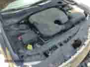 2017 Chrysler 300 Limited z VIN 2C3CCARG2HH526927, wystawiony jako Copart lot #65579695 z przebiegiem 145 176 mil mil oraz Szkoda całkowita • Salvage title. Historia ofert i sprzedaży dostępna na DreamBid. Obrazek 13.